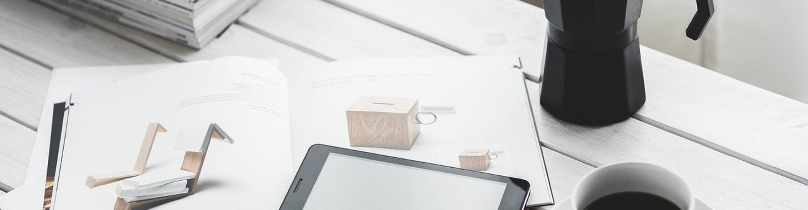 technology, tablet, digital tablet, computer, coffee cup, device, desk, coffee, cup, magazines, leisure